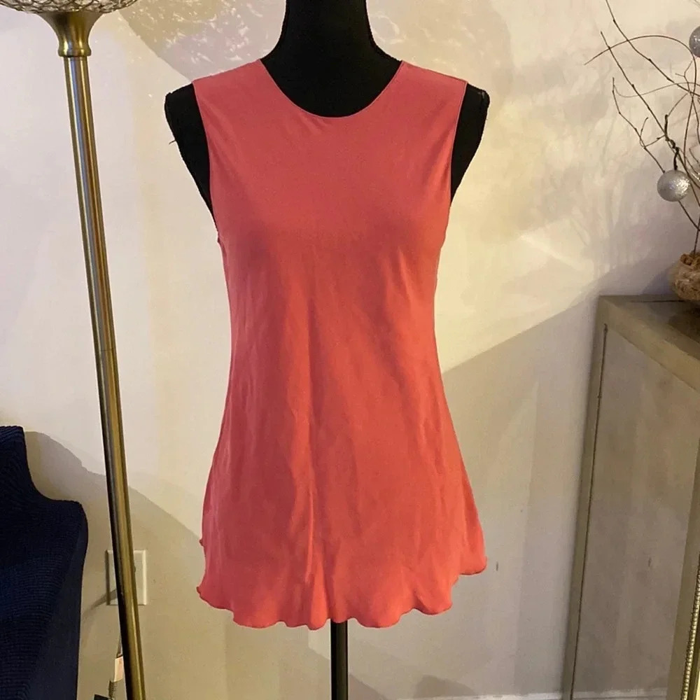 Theory silk top size medium